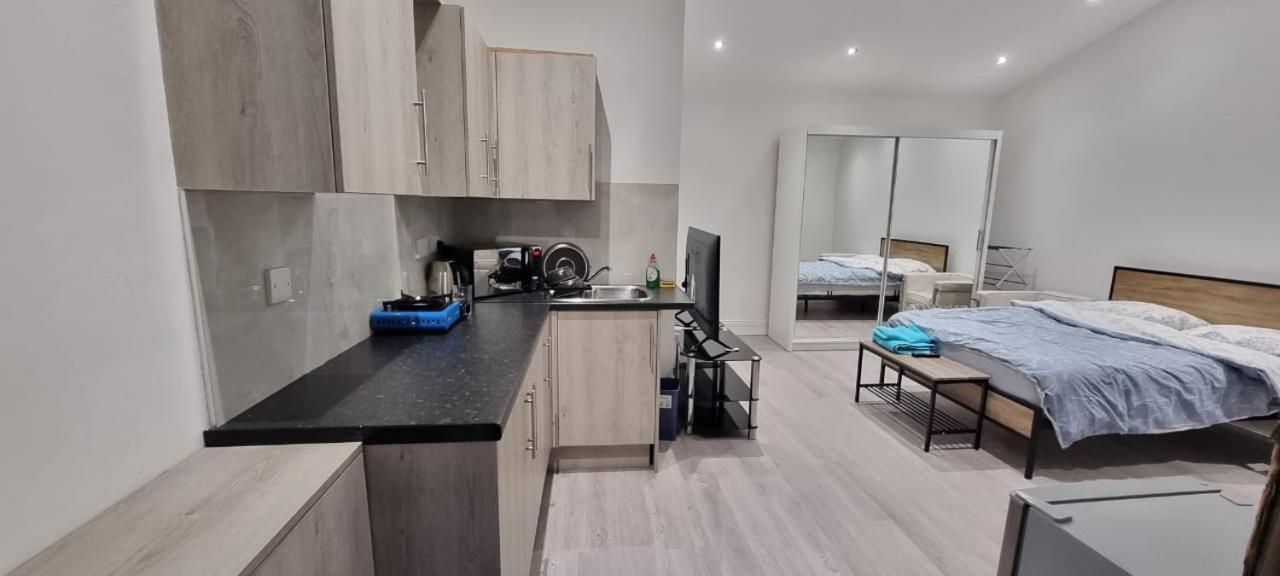 Ilford Towncentre Large Studio מראה חיצוני תמונה