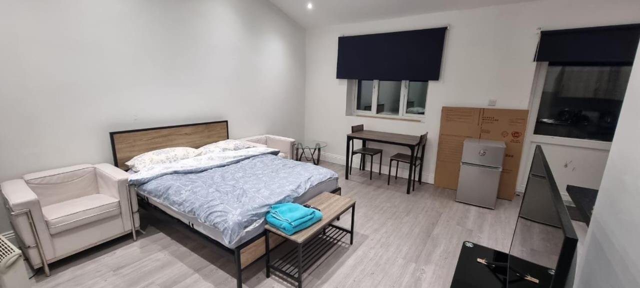 Ilford Towncentre Large Studio מראה חיצוני תמונה