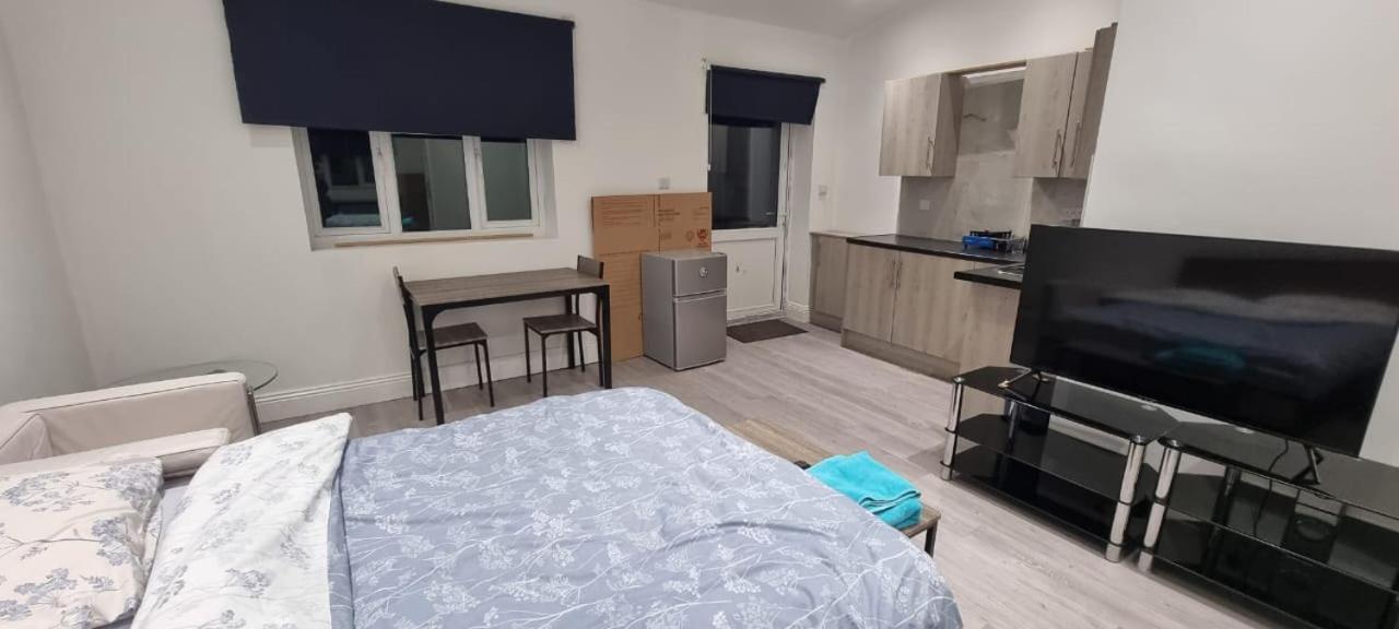 Ilford Towncentre Large Studio מראה חיצוני תמונה
